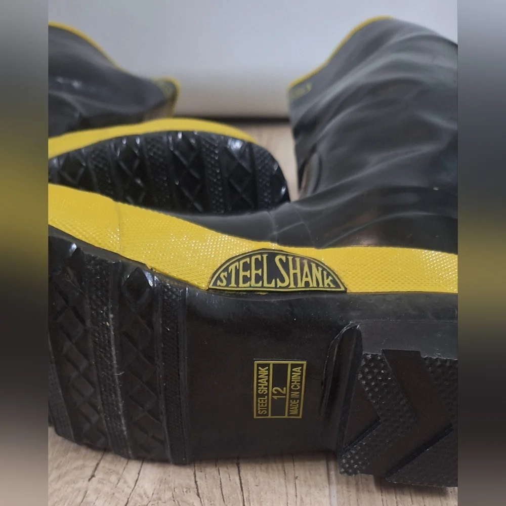 NWT Lacrosse Economy 16bin Steel Toe Black and Yellow Men's Work Boots Sz. 12